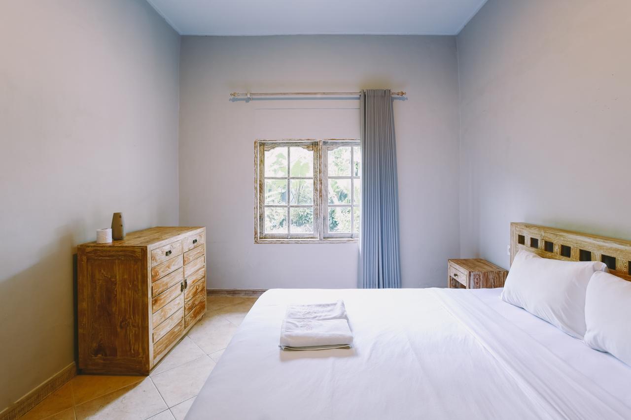 Готель Swan House Canggu Екстер'єр фото