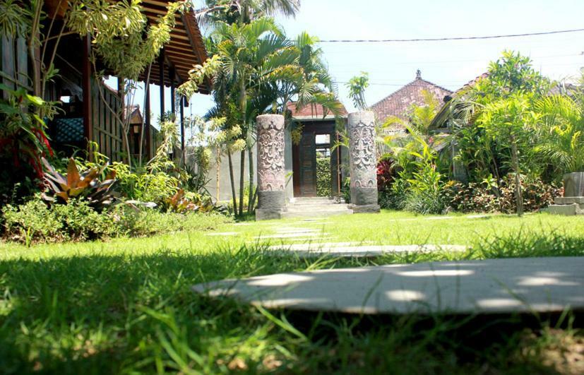 Готель Swan House Canggu Екстер'єр фото
